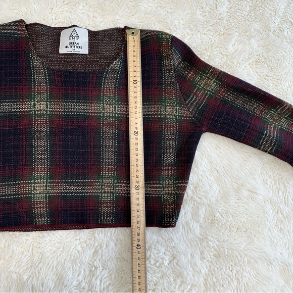 UNIF x Urban Outfitters Nevermind Cropped Sweater - Picture 9 of 10